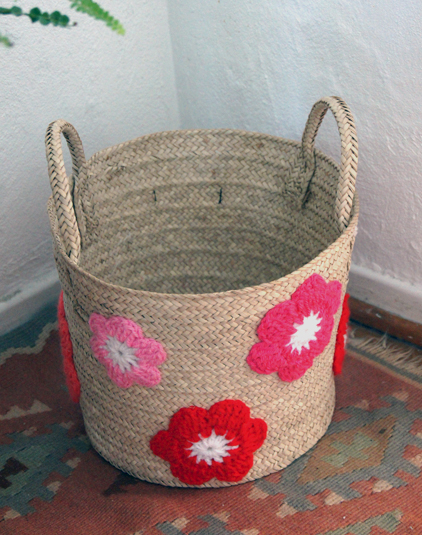 Panière personnalisable fleurs crochet