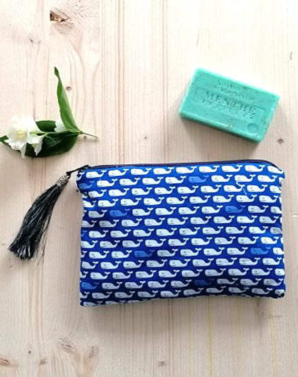 Trousse-de-voyage-baleine