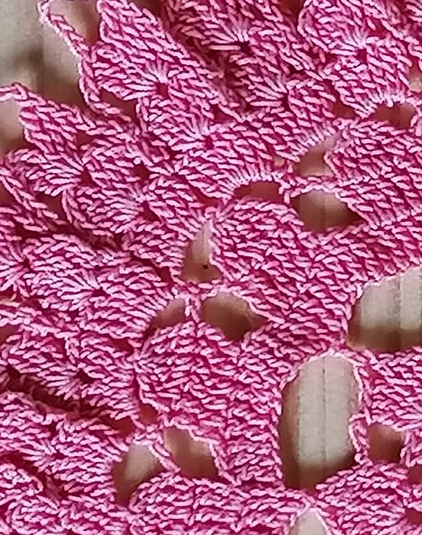 Napperon-rose-crochet-detail